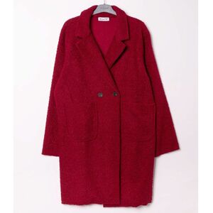 Manteau mi-long en bouclé doux à double boutonnage avec poches