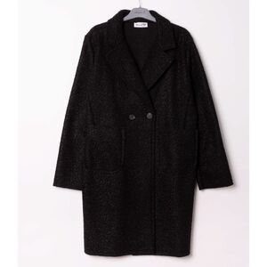 Manteau mi-long en bouclé doux à double boutonnage avec poches