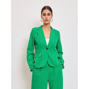 Veste de tailleur cintrée à bouton unique et poches à rabat