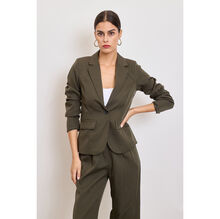 Veste de tailleur cintrée à bouton unique et poches à rabat