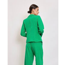 Veste de tailleur cintrée à bouton unique et poches à rabat