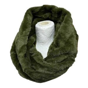 Snood croisé sur le devant en fausse fourrure - 3 pièces