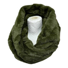 Snood croisé sur le devant en fausse fourrure - 3 pièces