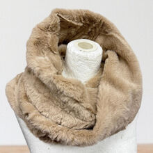 Snood croisé sur le devant en fausse fourrure - 3 pièces