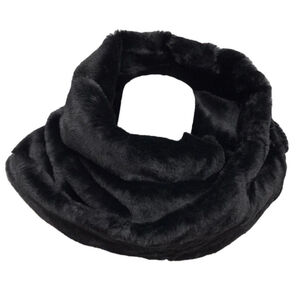 Snood croisé sur le devant en fausse fourrure - 12 pièces