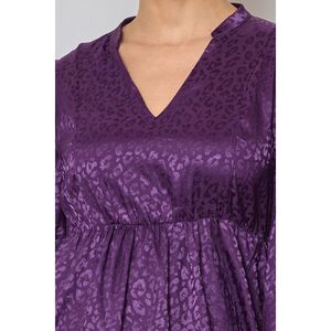 Robe fluide à imprimé léopard avec décolleté en V et volants