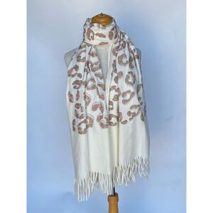 Écharpe épaisse à motif léopard parsemée de strass scintillant