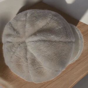 Casquette gavroche chaude en fausse fourrure avec visière - 12 pièces