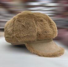 Casquette gavroche chaude en fausse fourrure avec visière - 12 pièces
