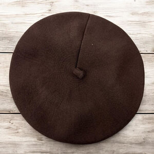 Beret réalisé dans une matière douce au touché cachemire - 3 pièces