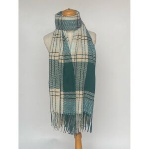 Écharpe enveloppante imprimé carreaux avec franges torsadées
