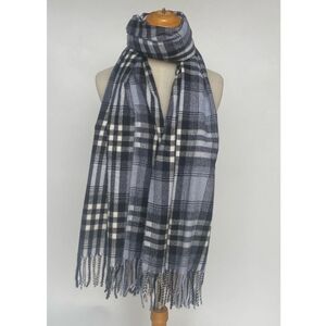 Écharpe plaid classique à carreaux emblématique avec franges épaisses et torsadées