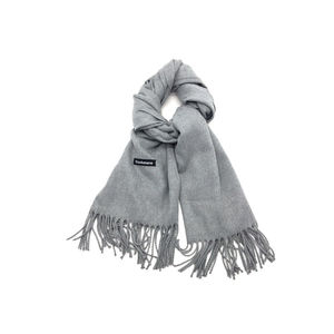 Écharpe rectangulaire unie à extrémités frangées gris clair