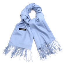 Écharpe rectangulaire unie à extrémités frangées bleu ciel