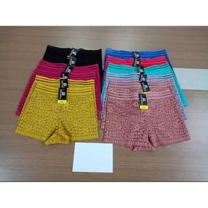 Shorty en dentelle motif fleurs avec ceinture élastiquée