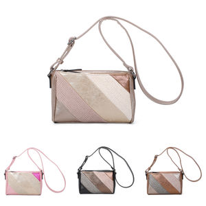 Sac porté travers bimatière habillé d’un patchwork tressé