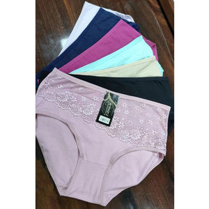 Grossiste de culotte coton grande taille pour femme ornée dentelle
