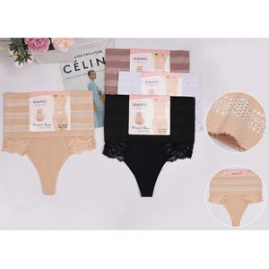 Strings gainant pour grande taille Kokowei finition en dentelle