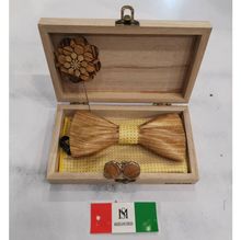 Coffret noeud papillon bois, pochette, broche et boutons de manchette - Jaune