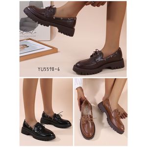 Mocassins bateau à lacets en simili avec semelle crantée taille 36-41