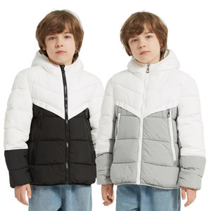 Doudoune bouffante avec capuche et matelassage en bandes