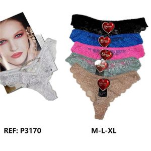 Culotte tanga en dentelle avec de petites perles blanches sur le devant