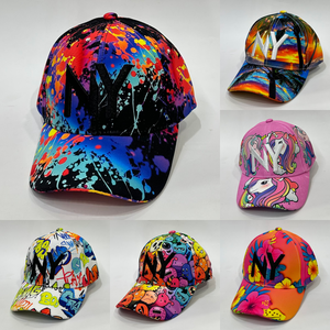 Casquette "NY" pour enfant avec des motifs aux couleurs vives