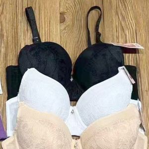 Soutien-gorge push-up avec bonnets D en dentelle florale à mousse - 2 couleurs