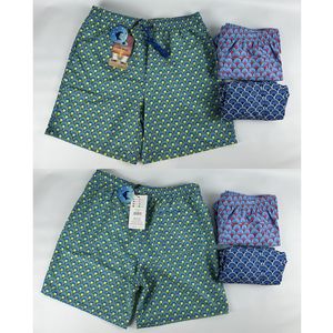 Short de plage doublé en filet à motif répétitif de formes stylisées