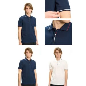 Polo uni avec bords colorées fines sur le col et manches