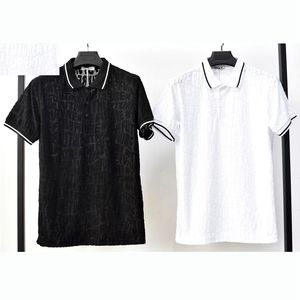 Polo homme à motif texturé avec l'inscription "The future"