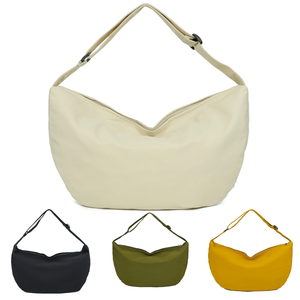 Sac porté en bandoulière tout en toile souple et et léger