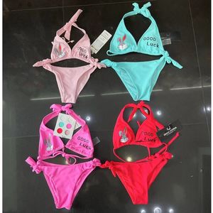 Bikinis deux pièces pour filles à haut licou motif Lapin "Good Luck" et culotte