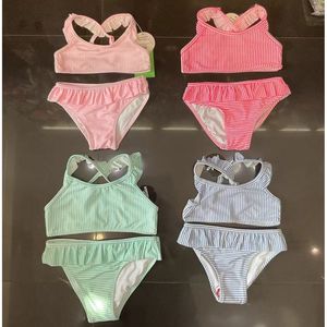 Bikinis deux pièces pour filles à haut motif de rayures et volants avec culotte