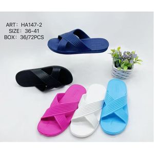 Sandales de plage croisées confortables et modernes