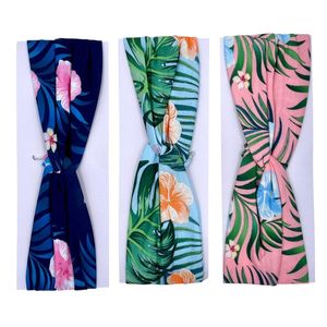 Bandeau au style tropical paré de feuilles avec fleurs luxuriantes