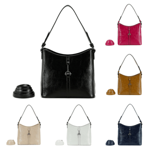 Sac à main hobo en simili cuir avec un pendentif à fermoir toggle