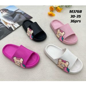 Mules à motif coloré d'un petit ourson et fraise pour fille 30 à 35
