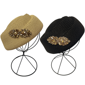 Chapeau en papier à ornement latéral en cristaux scintillants