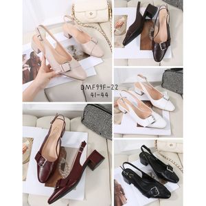 Escarpins slingback à boucle métallique et talon bloc grande taille 41-44