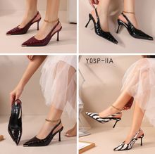 Escarpins slingback effet croco et touche dorée sur la pointe taille 36-41