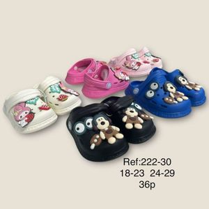 Sabots légers agrémentés avec motifs fun et colorées pour enfants