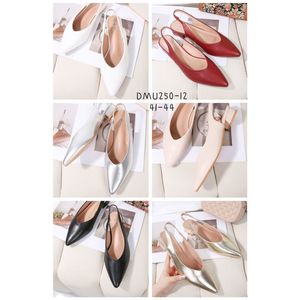 Escarpins slingback bout pointu avec un mini-talon bloc grande taille 41-44