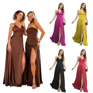 Robe longue de cérémonie satinée à bretelles fines avec fente