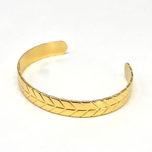 Bracelet jonc manchette doré ouvert à motifs épi de blé gravé en relief