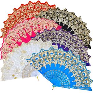 Éventail avec impressions de motifs arabesques dorés