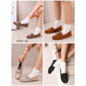 Mocassins bateau en suédine souple dotés de lacets décoratifs taille 36 - 41