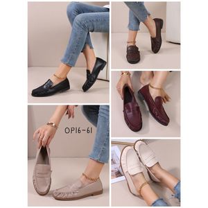 Mocassins de style classique avec des détails de mors taille 36 - 41