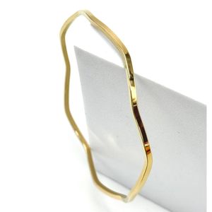 Bracelet Jonc en acier lot de 7 pièces en forme ondulée et asymétrique