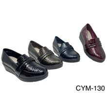 Mocassins à talon compensé fini vernis imitant la peau de crocodile